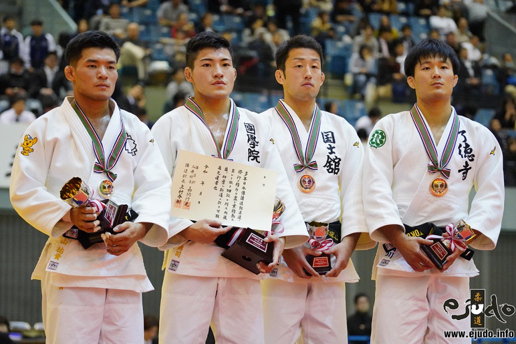 66kg級メダリスト。左から2位の西山祐貴、優勝の相田勇司、3位の磯田範仁と田川兼三。