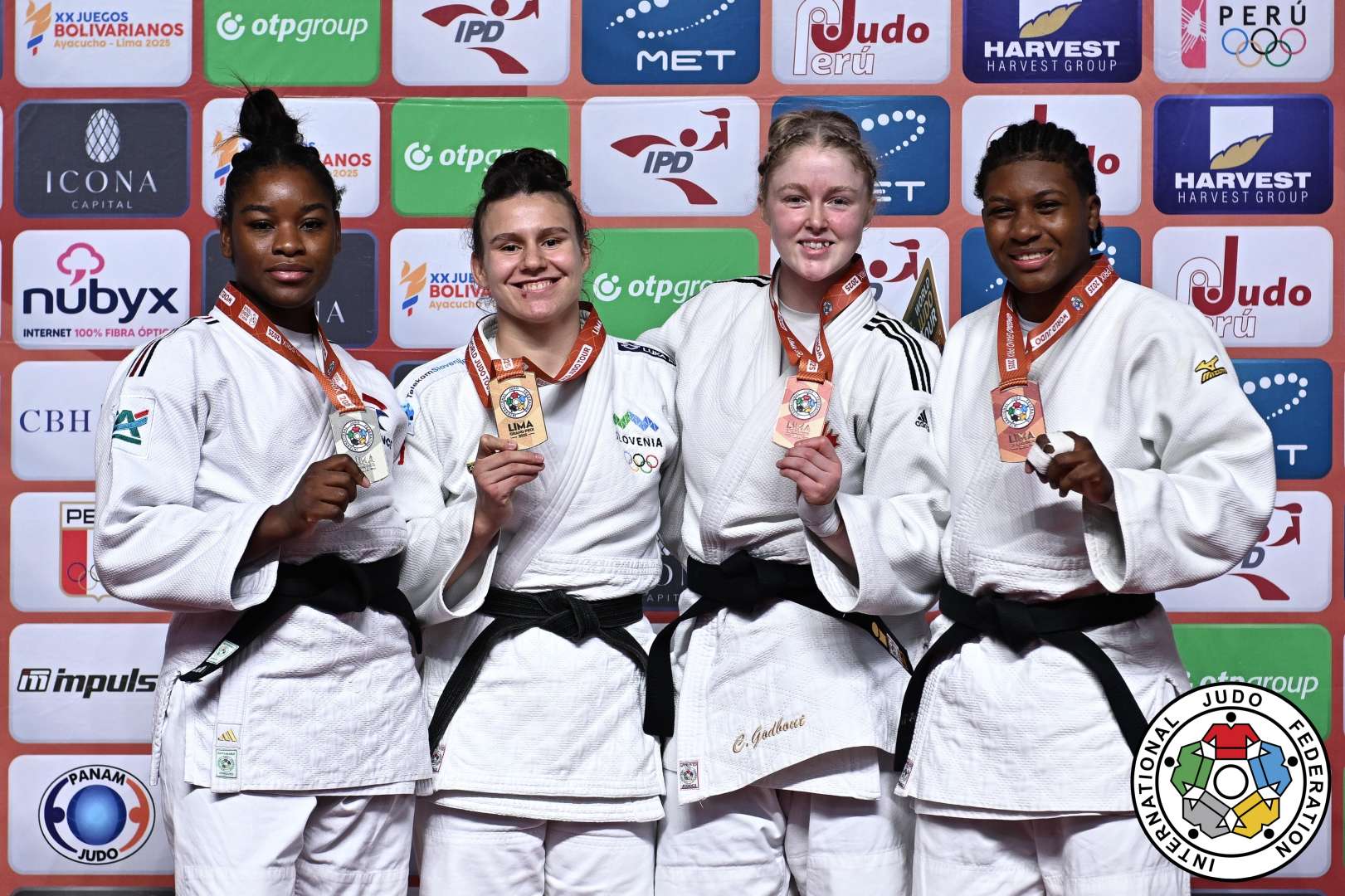 -78kg Medalists. From left, ISSOUFI, Kaila, LOBNIK, Metka, GODBOUT, Coralie, OLAYA, Brenda.