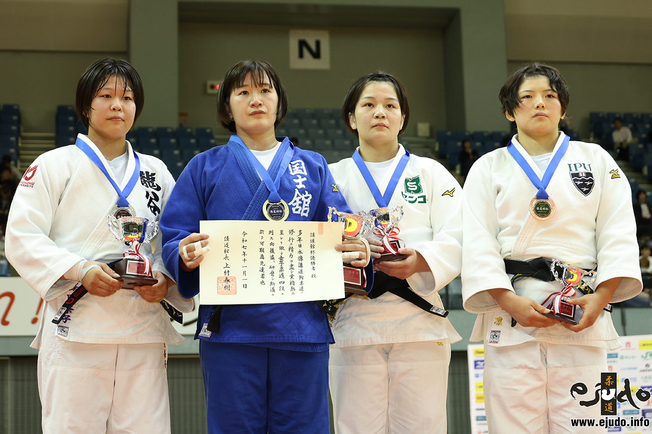 -70kg Medalists. From left, SAIJO, Rinako, IKE, Erina, TAJIMA, Mika, MAEDA, Rin.