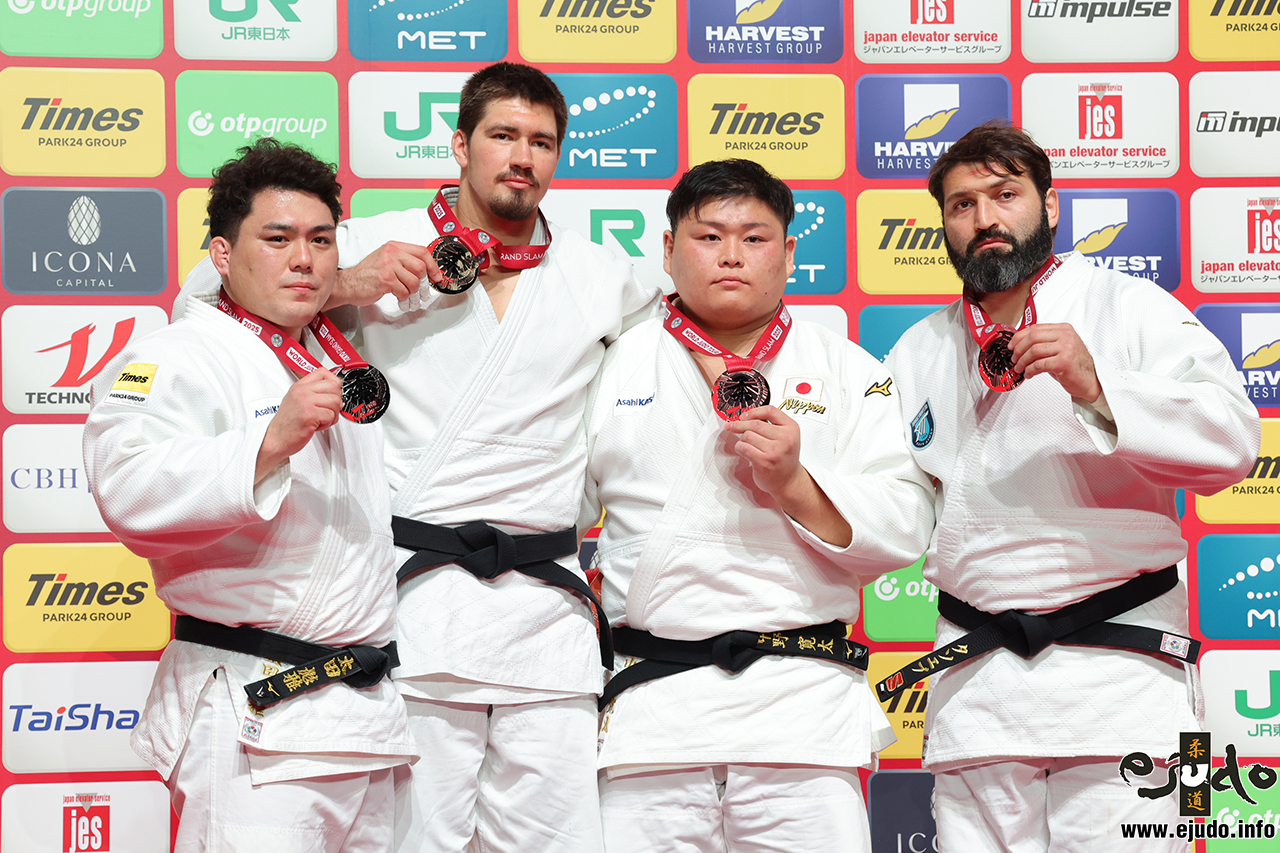 +100kg Medalists. From left, OTA, Hyoga, ENDOVITSKII, Valerii, NAKANO, Kanta, TASOEV, Inal.