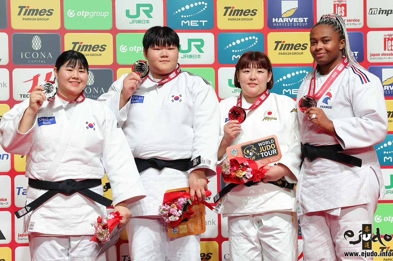 +78kg Medalists. From left, KIM, Hayun, LEE, Hyeonji, TOMITA, Wakaba, DICKO, Romane.