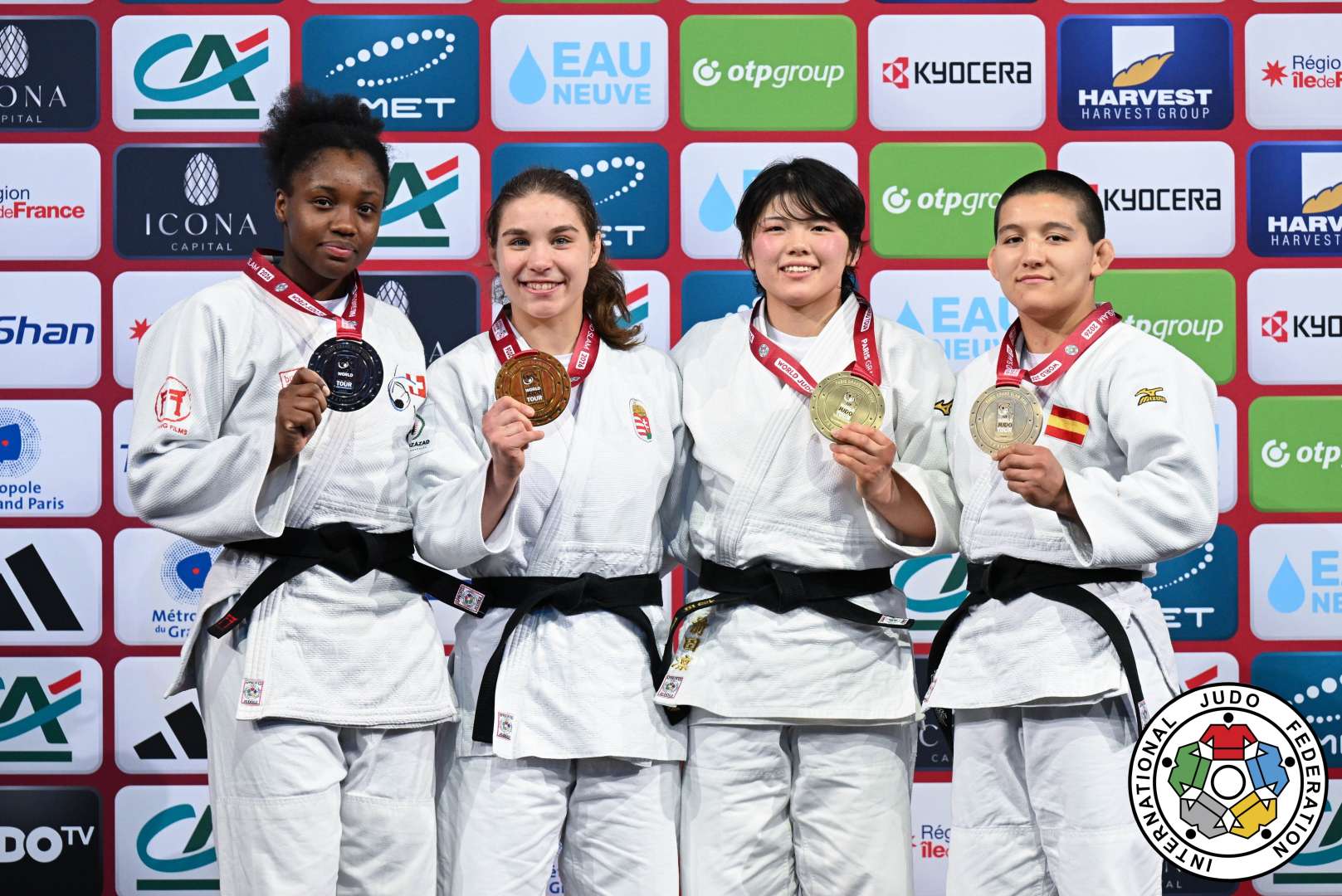 -70kg Medalists. From left, FOHOUO, April Lynn, OZBAS, Szofi, MAEDA, Rin, TSUNODA ROUSTANT, Ai.