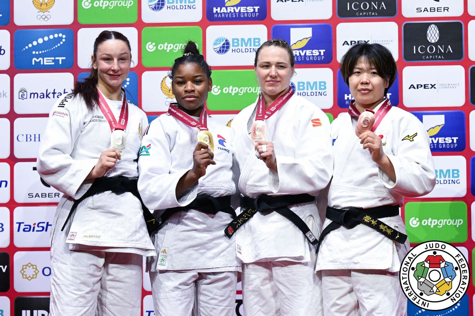 
-78kg Medalists. From left, OLEK, Anna Monta, ISSOUFI, Kaila, BABINTSEVA, Aleksandra, UMEKI, Mami.