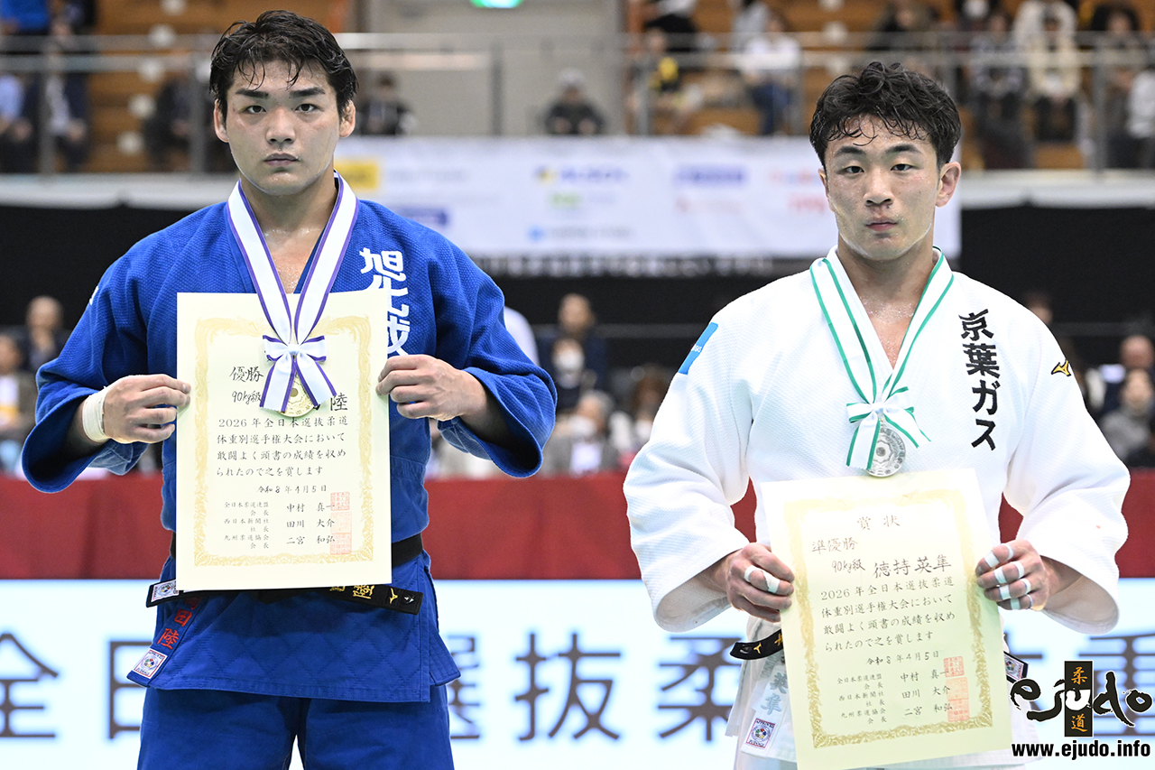 -90kg Medalists. From left, OKADA, Riku, TOKUMOCHI, Hidetoshi.