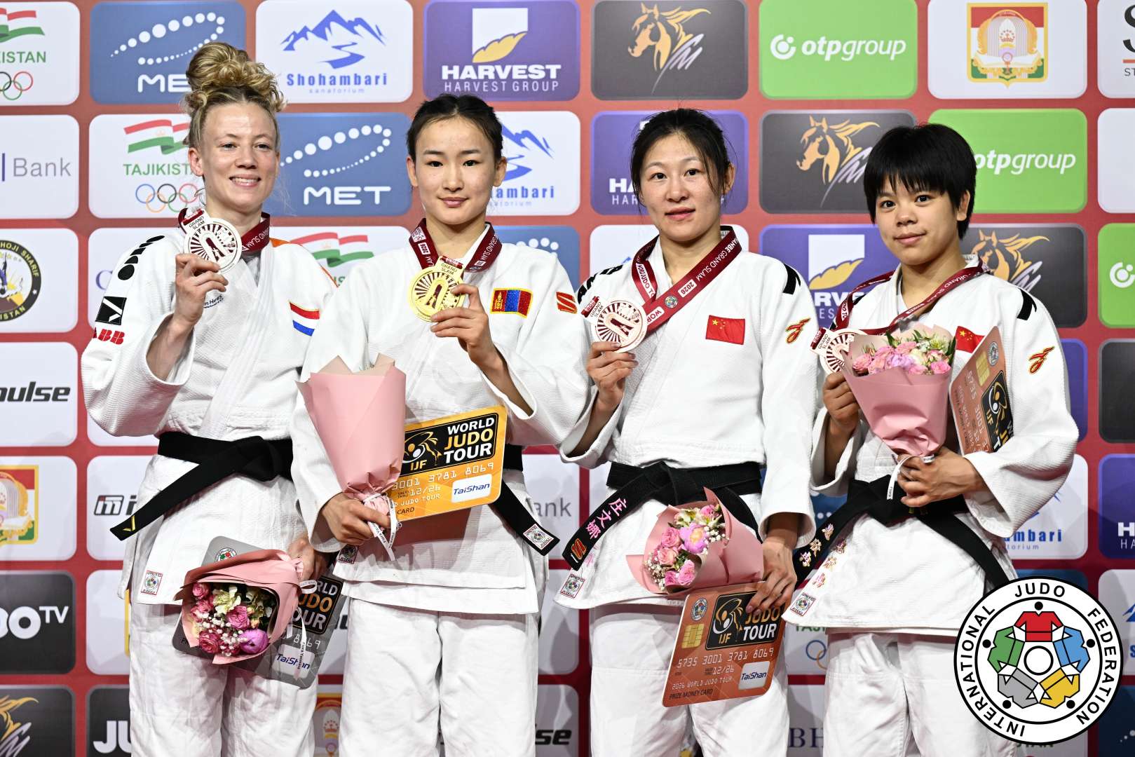 -48kg Medalists. From left, GERSJES, Amber, JAMSRAN, Anudari, ZHUANG, Wenna, HUI, Xinran.