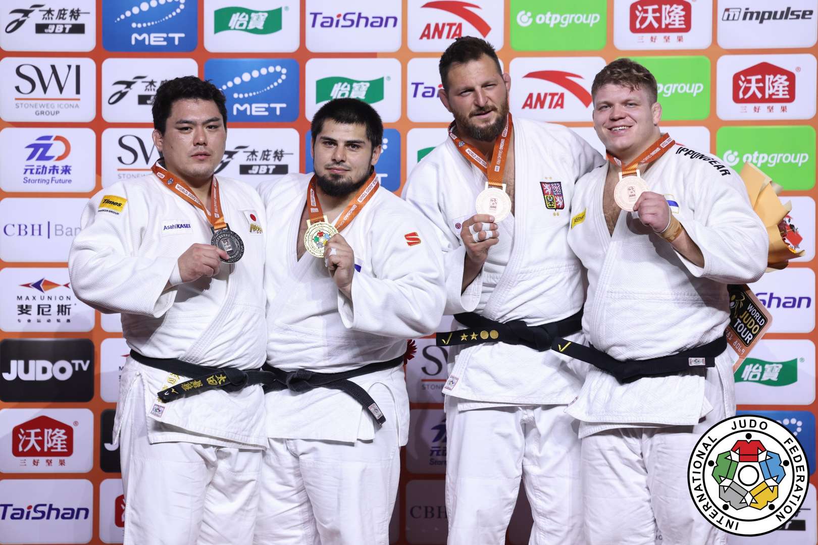 +100kg Medalists. From left, OTA, Hyoga, BASHAEV, Tamerlan, KRPALEK, Lukas, PUUMALAINEN, Martti.