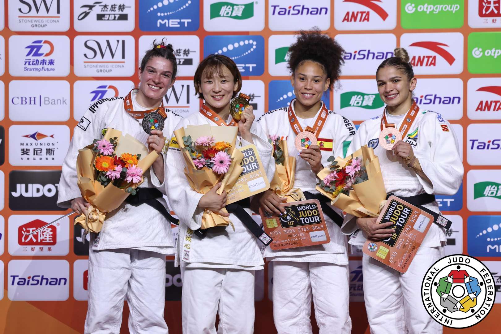 -52kg Medalists. From left, BALLHAUS, Mascha, FUJISHIRO, Kokoro, LEIVA SANCHEZ, Ayumi, PIMENTA, Larissa.