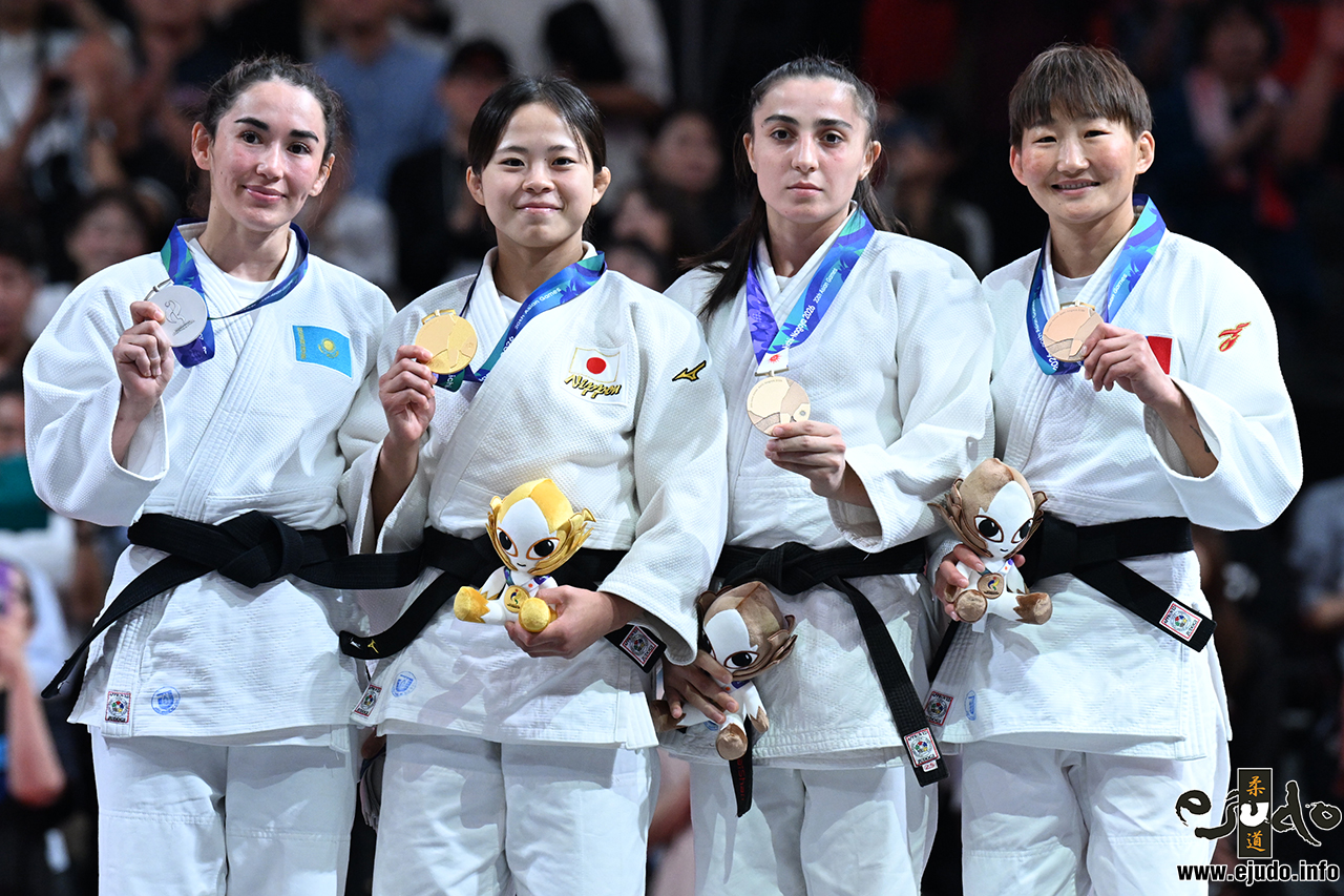 -48kg Medalists. From left, ABUZHAKYNOVA, Abiba, KONDO, Mitsuki, MUMINOVA, Akhliya, GANBAATAR, Narantsetseg.