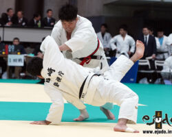 1回戦、一色勇輝が田﨑健祐から支釣込足「技有」