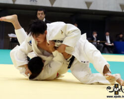 決勝、佐藤和哉が北野裕一から体落「技有」