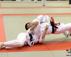 60kg級1回戦、辻岡慶次(大成高2年)が工藤泰輝(修徳高1年から肩車「技有」 60kg級1回戦、辻岡慶次(大成高2年)が工藤泰輝(修徳高1年から肩車「技有」