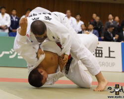 90kg超級決勝、菅原光輝(東海大相模高2年)がグリーンカラニ海斗(日体大荏原高3年)から内股透「一本」