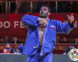 <strong>アルマン・アダミアン<br>
ADAMIAN Arman</strong><br>
22歳 1997/2/14<br>
WR:21位<br>
組み手:両組み<br>
得意技:左小内刈、裏投<br>
使用技:左外巻込、左内股、左小外掛、右小外掛、移腰<br>
<i class="fas fa-external-link-alt"></i> <u>続きを読む</u> アルマン・アダミアン ADAMIAN Arman