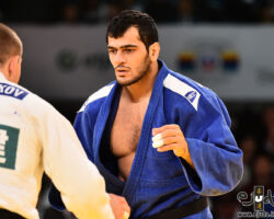 <strong>エルマー・ガシモフ<br>
GASIMOV Elmar</strong><br>
28歳 1990/11/2<br>
WR:10位<br>
組み手:右組み<br>
得意技:左小外掛、右小外掛、肩車、横落<br>
使用技:右外巻込、右袖釣込腰、隅落、浮落、隅返、谷落、浮技<br>
<i class="fas fa-external-link-alt"></i> <u>続きを読む</u> エルマー・ガシモフ GASIMOV Elmar