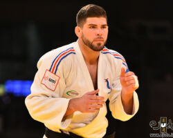 <strong>シリル・マレ<br>
MARET Cyrille</strong><br>
32歳 1987/8/11<br>
WR:26位<br>
組み手:右組み<br>
得意技:右払腰、右大外刈、寝技<br>
使用技:肩車、右釣込腰、右釣腰、右体落、巴投、左小外掛<br>
<i class="fas fa-external-link-alt"></i> <u>続きを読む</u> シリル・マレ MARET Cyrille