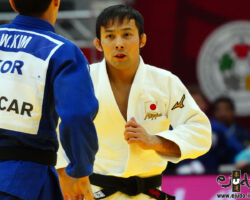 <strong>髙藤直寿 (JPN)<br>
Takato Naohisa</strong><br>
26歳 1993/5/30<br>
WR:3位<br>
組み手:左組み<br>
得意技:左小内刈、肩車、右袖釣込腰<br>
使用技:左大内刈、右内股(やぐら投げ)、右浮腰、左内股、左背負投(韓国背負い)<br>
<i class="fas fa-external-link-alt"></i> <u>続きを読む</u> 髙藤直寿 TAKATO Naohisa