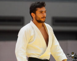 <strong>ヴァジャ・マルグヴェラシヴィリ (GEO)<br>
MARGVELASHVILI Vazha</strong><br>
25歳 1993/10/3<br>
WR:1位<br>
組み手:左組み<br>
得意技:左内股、左払腰<br>
使用技:左大外刈、左大内刈、裏投、左内股(やぐら投げ)、左外巻込、隅返、右内股、右内股(やぐら投げ)、右浮腰、右体落<br>
<i class="fas fa-external-link-alt"></i> <u>続きを読む</u> ヴァジャ・マルグヴェラシヴィリ MARGVELASHVILI Vazha (GEO)