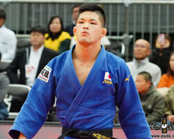 <strong>大野将平 (JPN)<br>
Ono Shohei</strong><br>
27歳 1992/2/3<br>
WR:14位<br>組み手:右組み<br>
得意技:右内股、右大外刈、巴投<br>
使用技:右出足払、左小外掛、左背負投、右小内巻込、左袖釣込腰、浮技、裏投<br>
<i class="fas fa-external-link-alt"></i> <u>続きを読む</u> 大野将平 Ono Shohei (JPN)