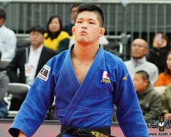 <strong>大野将平 (JPN)<br>
Ono Shohei</strong><br>
27歳 1992/2/3<br>
WR:14位<br>組み手:右組み<br>
得意技:右内股、右大外刈、巴投<br>
使用技:右出足払、左小外掛、左背負投、右小内巻込、左袖釣込腰、浮技、裏投<br>
<i class="fas fa-external-link-alt"></i> <u>続きを読む</u> 大野将平 Ono Shohei (JPN)