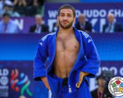 <strong>ヒダヤット・ヘイダロフ (AZE)<br>
HEYDAROV Hidayat</strong><br>
22歳 1997/7/27<br>
WR:6位<br>組み手:右組み<br>
得意技:右背負投、右釣込腰<br>
使用技:右小内巻込、浮落、右背負投(韓国背負い)、隅返、右内股、肩車、右袖釣込腰<br>
<i class="fas fa-external-link-alt"></i> <u>続きを読む</u> ヒダヤット・ヘイダロフ HEYDAROV Hidayat (AZE)