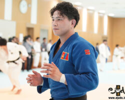 <strong>ツェンドオチル・ツォグトバータル (MGL)<br>
TSEND-OCHIR Tsogtbaatar</strong><br>
23歳 1996/3/16<br>
WR:11位<br>組み手:左組み<br>
得意技:左背負投、左背負投(韓国背負い)、左一本背負投<br>
使用技:左小内刈、左大内刈、左小内巻込、左小外掛、裏投、肩車、左内股(やぐら投げ)<br>
<i class="fas fa-external-link-alt"></i> <u>続きを読む</u> ツェンドオチル・ツォグトバータル TSEND-OCHIR Tsogtbaatar (MGL)