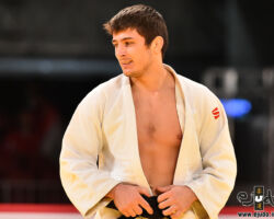 <strong>アスラン・ラッピナゴフ<br>
LAPPINAGOV Aslan</strong><br>
26歳 1993/8/9 <br>
WR:9位<br>
組み手:左組み <br>
得意技:左膝車、左支釣込足、左内股、<br>
使用技:隅落、浮落、横掛、左大内刈、左大外刈、左小外刈、裏投、右内股(やぐら投げ)<br>
<i class="fas fa-external-link-alt"></i> <u>続きを読む</u> アスラン・ラッピナゴフ LAPPINAGOV Aslan