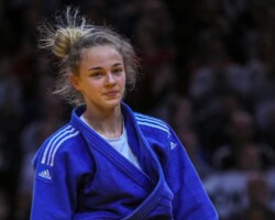 <strong>ダリア・ビロディド (UKR)<br>
BILODID Daria</strong><br>
18歳 2000/10/10<br>
WR:2位<br>
組み手:左組み<br>
得意技:左大内刈、左内股、寝技<br>
使用技:左小外刈、左払腰<br>
寝技得意技術:横三角<br>
<i class="fas fa-external-link-alt"></i> <u>続きを読む</u> ダリア・ビロディド BILODID Daria