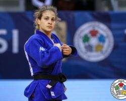 <strong>オデッテ・ジュッフリダ (ITA)<br>
GIUFFRIDA Odette</strong><br>
24歳 1994/10/12<br>
WR:11位<br>
組み手:左組み<br>
得意技:左出足払、左送足払、右大内刈<br>
使用技:左一本背負投、右一本背負投、左背負投、左背負投(韓国背負い)、右背負投、左袖釣込腰、右袖釣込腰、内股透<br>
<i class="fas fa-external-link-alt"></i> <u>続きを読む</u> オデッテ・ジュッフリダ GIUFFRIDA Odette (ITA)