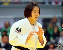 <strong>玉置桃<br>
TAMAOKI Momo</strong><br>
24歳 1994/9/16<br>
WR:10位<br>
組み手:右組み<br>
得意技:寝技<br>
使用技:右背負投(韓国背負い)、左一本背負投、巴投、引込返、隅返、右大外刈、左袖釣込腰、右大内刈、右小外刈<br>
寝技得意技術:引込返(腕緘返し)<br>
<i class="fas fa-external-link-alt"></i> <u>続きを読む</u> 玉置桃 TAMAOKI Momo