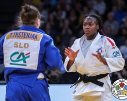 <strong>クラリス・アグベニュー<br>
AGBEGNENOU Clarisse</strong><br>
25歳 1992/10/25<br>
WR:1位 <br>
組み手:左組み<br>
得意技:左大外刈、左大腰、移腰、裏投<br>
使用技:左体落、左小外掛、左小内刈、左支釣込足、左一本背負投、左大外車<br>
<i class="fas fa-external-link-alt"></i> <u>続きを読む</u> クラリス・アグベニュー AGBEGNENOU Clarisse