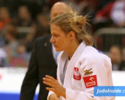 <strong>アガタ・オズドバ=ブラフ<br>
OZDOBA-BLACH Agata</strong><br>
31歳 1988/2/25<br>
WR:15位 <br>
組み手:右組み<br>
得意技:寝技、巴投<br>
使用技:左一本背負投、左内巻込、左小内巻込、左腰車、右大内刈、右小外刈、右大外刈、右内股、隅落<br>
寝技得意技術:腕挫十字固<br>
<i class="fas fa-external-link-alt"></i> <u>続きを読む</u> アガタ・オズドバ=ブラフ OZDOBA-BLACH Agata