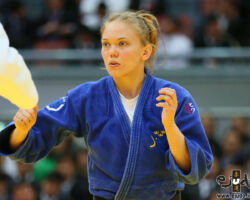 <strong>アンナ・ベルンホルム<br>
BERNHOLM Anna</strong><br>
28歳 1991/3/5<br>
WR:3位<br>
組み手:左組み<br>
得意技:寝技、隅返、引込返、左内股<br>
使用技:左大外刈、左大内刈、左小内刈、左小外掛、左釣込腰、左釣腰<br>
寝技得意技術:腕挫十字固<br>
<i class="fas fa-external-link-alt"></i> <u>続きを読む</u> アンナ・ベルンホルム BERNHOLM Anna