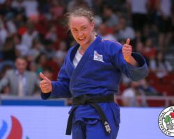 <strong>ジェンマ・ハウエル<br>
HOWELL Gemma</strong><br>
29歳 1990/6/13<br>
WR:15位<br>
組み手:右組み<br>
得意技:右小内巻込、右一本背負投、寝技<br>
使用技:右袖釣込腰、右小内刈、引込返<br>
寝技得意技術:ボーアンドアローチョーク、横三角、腕緘返し<br>
<i class="fas fa-external-link-alt"></i> <u>続きを読む</u> ジェンマ・ハウエル HOWELL Gemma