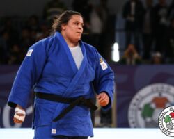 <strong>ニヘル・シェイフ=ルーフー<br>
CHEIKH ROUHOU Nihel</strong><br>
32歳 1987/1/5<br>
WR:11位<br>
組み手:右組み<br>
得意技:浮技、右外巻込<br>
使用技:左一本背負投<br>
<i class="fas fa-external-link-alt"></i> <u>続きを読む</u> ニヘル・シェイフ=ルーフー CHEIKH ROUHOU Nihel