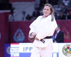 <strong>テッシー・サフェルコウルス<br>
SAVELKOULS Tessie</strong><br>
27歳 1992/3/11<br>
WR:19位<br>
組み手:右組み<br>
得意技:左一本背負投<br>
使用技:右大内刈、右内股<br>
<i class="fas fa-external-link-alt"></i> <u>続きを読む</u> テッシー・サフェルコウルス SAVELKOULS Tessie