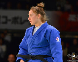 <strong>マルヒンデ・フェルケルク<br>
VERKERK Marhinde</strong><br>
33歳 1985/11/21<br>
WR:8位<br>
組み手:左組み<br>
得意技:右一本背負投、右背負投<br>
使用技:右小内刈、右大外刈、左出足払<br>
<i class="fas fa-external-link-alt"></i> <u>続きを読む</u> マルヒンデ・フェルケルク VERKERK Marhinde