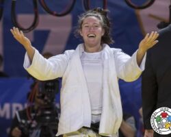 <strong>ナタリー・パウエル<br>
POWELL Natalie</strong><br>
28歳 1990/10/16<br>
WR:7位<br>
組み手:左組み<br>
得意技:左内股、左払腰<br>
使用技:左大内刈、横車、裏投、谷落<br>
<i class="fas fa-external-link-alt"></i> <u>続きを読む</u> ナタリー・パウエル POWELL Natalie