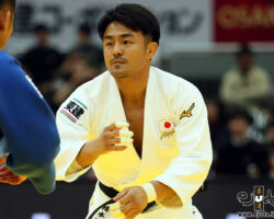 <strong>橋本壮市(パーク24)<br>
HASHIMOTO Soichi</strong><br>
29歳 1991/8/24<br>
WR:1位<br>
組み手:右組み<br>
得意技:左袖釣込腰(「橋本スペシャル」)、右体落<br>
使用技:左一本背負投、右大外刈、左大外刈(一本大外)、右背負投、左背負投、内股透、巴投、抱分<br>
<i class="fas fa-external-link-alt"></i> <u>続きを読む</u> 橋本壮市(パーク24) HASHIMOTO Soichi