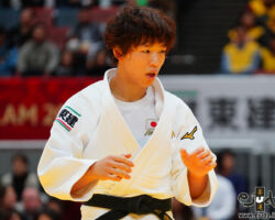 <strong>大野陽子(コマツ)<br>
ONO Yoko</strong><br>
31歳 1989/11/27<br>
WR:6位<br>
組み手:左組み<br>
得意技:左内股、右一本背負投、寝技<br>
使用技:左大内刈、左小内刈、左小外刈、左膝車、左出足払、引込返<br>
<i class="fas fa-external-link-alt"></i> <u>続きを読む</u> 大野陽子(コマツ) ONO Yoko