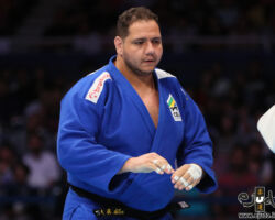 <strong>ラファエル・シウバ(ブラジル)<br>
SILVA Rafael</strong><br>
34歳 1987/5/11<br>
WR:7位 組み手:右組み<br>
得意技:右内股、右払巻込<br>
使用技:右大内刈、右一本背負投<br>
<i class="fas fa-external-link-alt"></i> <u>続きを読む</u> ラファエル・シウバ(ブラジル) SILVA Rafael