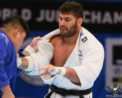 <strong>オール・サッソン(イスラエル)<br>
SASSON Or</strong><br>
30歳 1990/8/18<br>
WR:13位 組み手:右組み<br>
得意技:左背負投、左袖釣込腰<br>
使用技:左一本背負投、右一本背負投、右小内刈、左小内巻込、右払腰、右小外掛<br>
<i class="fas fa-external-link-alt"></i> <u>続きを読む</u> オール・サッソン(イスラエル) SASSON Or