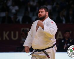 <strong>ヴラダト・シミオネスク(ルーマニア)<br>
SIMIONESCU Vladut</strong><br>
31歳 1990/4/30<br>
WR:24位 組み手:左組み<br>
得意技:左小外掛、左払巻込<br>
使用技:裏投、谷落、左内股<br>
<i class="fas fa-external-link-alt"></i> <u>続きを読む</u> ヴラダト・シミオネスク(ルーマニア) SIMIONESCU Vladut