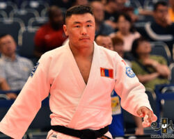 <strong>ラグワスレン・オトゴンバータル(モンゴル)<br>
LKHAGVASUREN Otgonbaatar</strong><br>
28歳 1993/1/20<br>
WR:15位 組み手:左組み<br>
得意技:浮落、隅落、内股透、抱分、右一本背負投<br>
使用技:左背負投、肩車、横落、左大腰、左大内刈、左内股(やぐら投げ)、左小外掛<br>
<i class="fas fa-external-link-alt"></i> <u>続きを読む</u> ラグワスレン・オトゴンバータル(モンゴル) LKHAGVASUREN Otgonbaatar