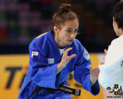 <strong>マイリンダ・ケルメンディ(コソボ)<br>
KELMENDI Majlinda</strong><br>
30歳 1991/5/9<br>
WR:5位 組み手:左組み<br>
得意技:左内股、左釣込腰、左釣腰<br>
使用技:左払腰、左大腰、左腰車、左大外刈、隅落、浮落<br>
<i class="fas fa-external-link-alt"></i> <u>続きを読む</u> マイリンダ・ケルメンディ(コソボ) KELMENDI Majlinda