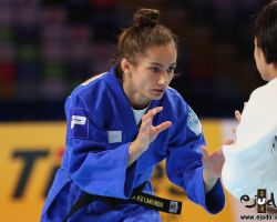 <strong>マイリンダ・ケルメンディ(コソボ)<br>
KELMENDI Majlinda</strong><br>
30歳 1991/5/9<br>
WR:5位 組み手:左組み<br>
得意技:左内股、左釣込腰、左釣腰<br>
使用技:左払腰、左大腰、左腰車、左大外刈、隅落、浮落<br>
<i class="fas fa-external-link-alt"></i> <u>続きを読む</u> マイリンダ・ケルメンディ(コソボ) KELMENDI Majlinda