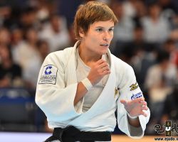 <strong>ナタリア・クズティナ(ロシア)<br>
KUZIUTINA Natalia</strong><br>
32歳 1989/5/8<br>
WR:11位 組み手: 右組み<br>
得意技:左一本背負投、寝技<br>
使用技:左大腰、左浮腰、左袖釣込腰、左大外刈、右小内刈、隅返、引込返、抱分、裏投<br>
<i class="fas fa-external-link-alt"></i> <u>続きを読む</u> ナタリア・クズティナ(ロシア) KUZIUTINA Natalia