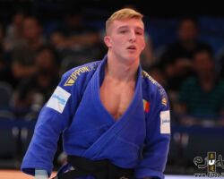 <strong>ヨーレ・フェルストラーテン(ベルギー)<br>
VERSTRAETEN Jorre</strong><br>
23歳 1997/12/4<br>
WR:15位 組み手:右組み<br>
得意技:寝技、右大内刈、右内股、肩車、横落<br>
使用技:右小外刈、右釣込腰、谷落、左一本背負投、右支釣込足、巴投<br>
寝技得意技術:袖車絞、肩固<br>
<i class="fas fa-external-link-alt"></i> <u>続きを読む</u> ヨーレ・フェルストラーテン(ベルギー) VERSTRAETEN Jorre