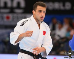<strong>ビラル・ジログル(トルコ)<br>
CILOGLU Bilal</strong><br>
23歳 1998/6/16<br>
WR:9位 組み手:右組み<br>
得意技:隅返、引込返、右小内巻込<br>
使用技:右小内刈、右内股、谷落、隅落、右大外刈、右小外掛<br>
<i class="fas fa-external-link-alt"></i> <u>続きを読む</u> ビラル・ジログル(トルコ) CILOGLU Bilal