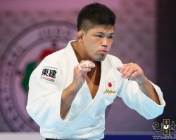 <strong>大野将平(旭化成)<br>
ONO Shohei</strong><br>
29歳 1992/2/3<br>
WR:13位 組み手:右組み<br>
得意技:右内股、右大外刈、巴投<br>
使用技:右出足払、左小外掛、左背負投、右小内巻込、浮技、裏投、左袖釣込腰<br>
<i class="fas fa-external-link-alt"></i> <u>続きを読む</u> 大野将平(旭化成) ONO Shohei