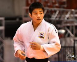 <strong>アン・チャンリン(韓国)<br>
AN Changrim</strong><br>
27歳 1994/3/2<br>
WR:4位 組み手:左組み<br>
得意技:左背負投、左小内刈、左背負投(韓国背負い)、右一本背負投<br>
使用技:右背負投、左袖釣込腰、左体落、左内股、左小外掛<br>
<i class="fas fa-external-link-alt"></i> <u>続きを読む</u> アン・チャンリン(韓国) AN Changrim